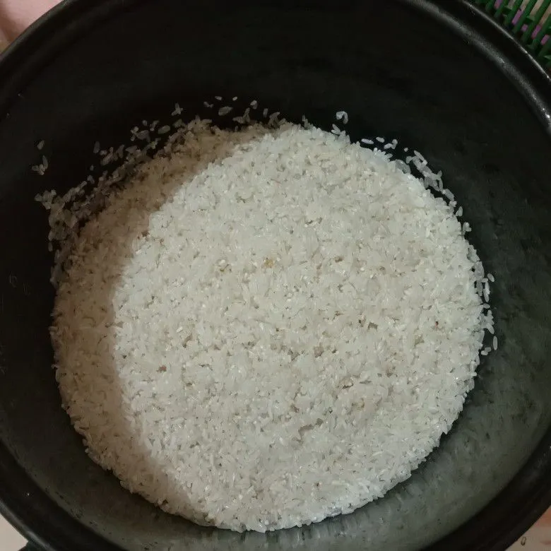 Step 1 Nasi Liwet Magic Com