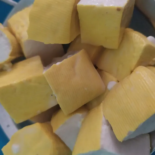 Tiriskan menggunakan saringan.