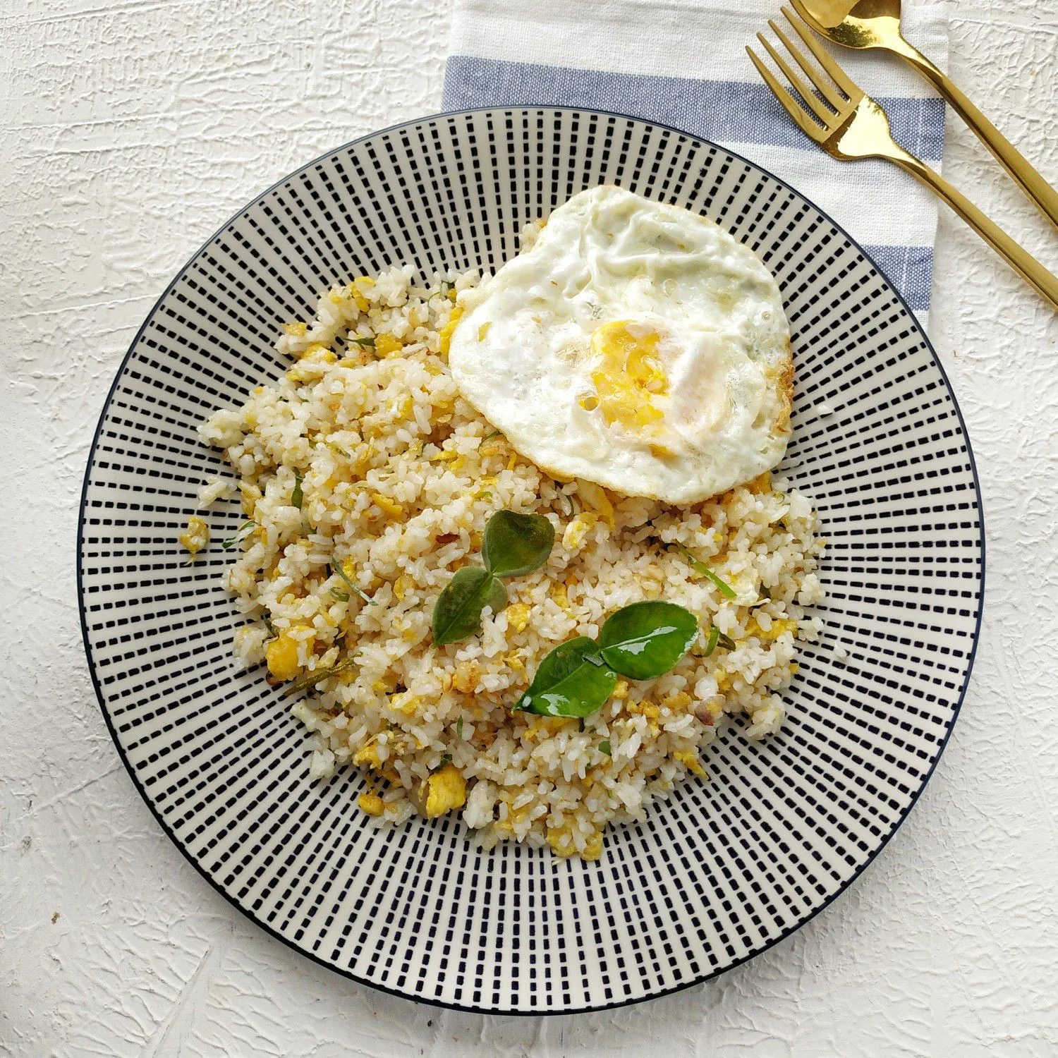 Nasi Goreng Daun Jeruk #JagoMasakMinggu4