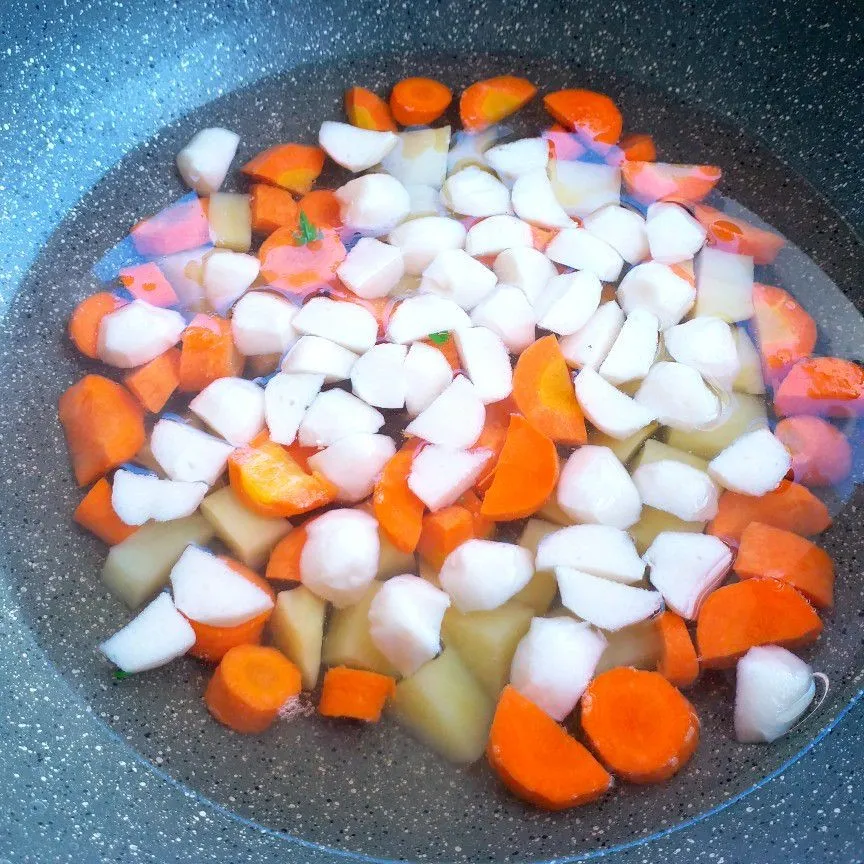 Step 2 Sup Bakso Ikan