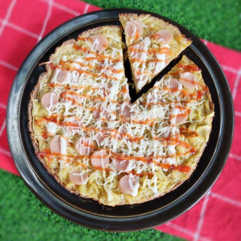 Resep Pizza Mie #Jagomasakminggu4 Sederhana Enak | Chef Neng Titoh Siti Hapsoh