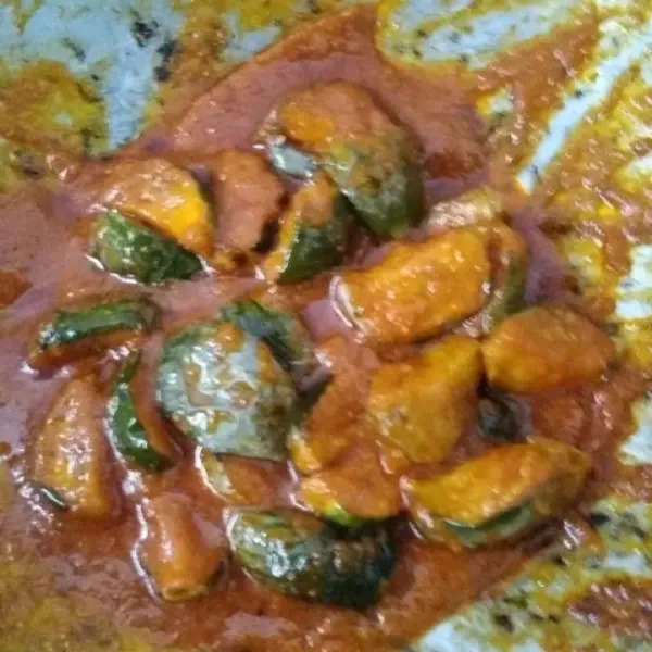 Masukkan gula,garam dan penyedap.aduk rata.cek rasa masak sampai air menyusut