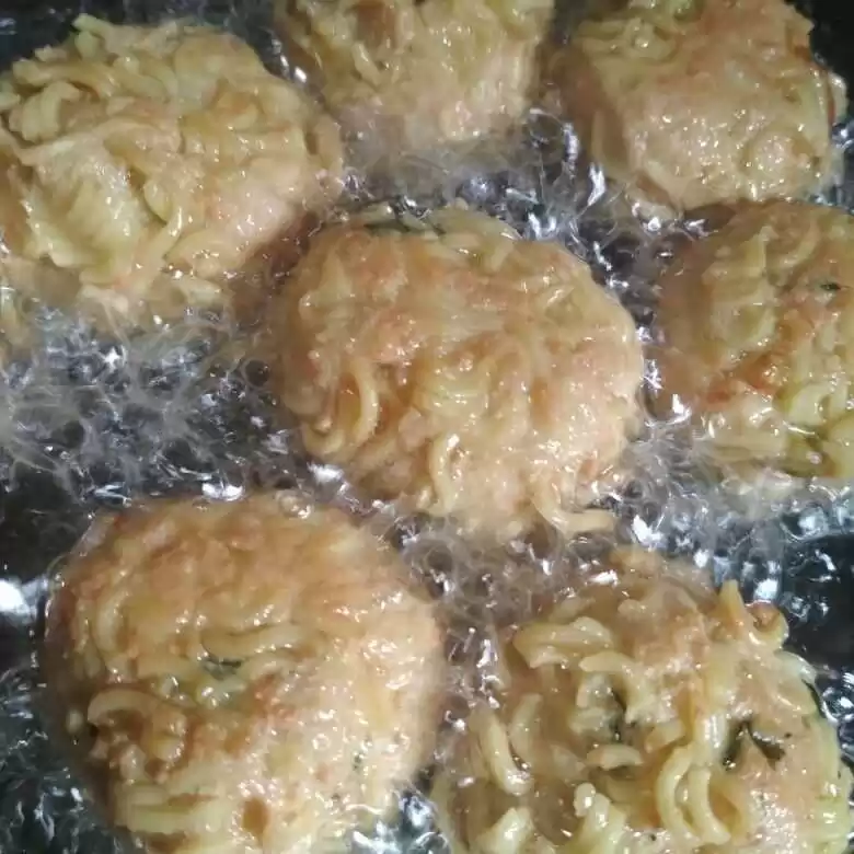Step 5 Bola-Bola Rambutan Mie
