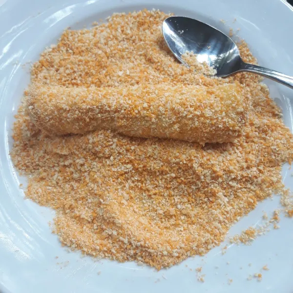 Gulingkan ke tepung panir