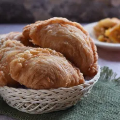 Pastel Singapura Isi Ayam Sambal #JagoMasakMinggu5