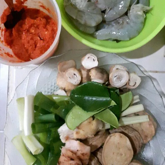 Siapkan bahan lainnya