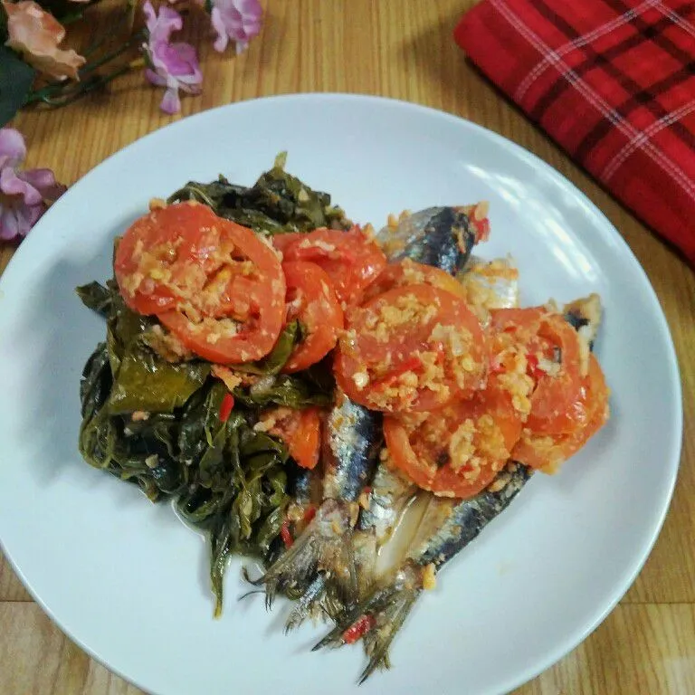 Ikan Sarden Kukus Daun Singkong #JagoMasakMinggu6