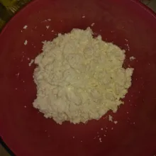 Haluskan tahu putih menggunakan sendok.