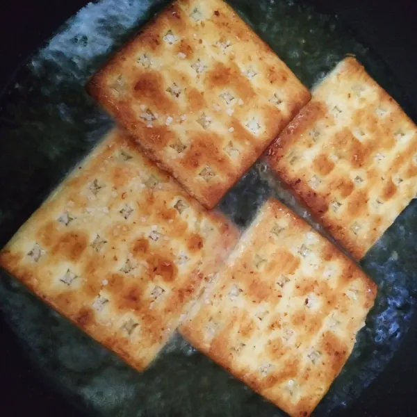 Goreng gabin sampai kecokelatan. angkat dan tiriskan.