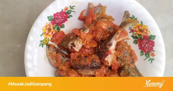 Bahan-Bahan untuk Ikan Kembung Tombur