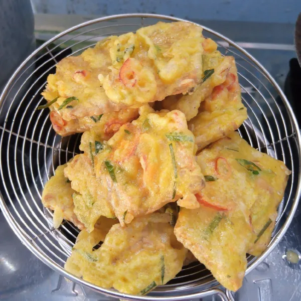 Angkat,tiriskan dan sajikan