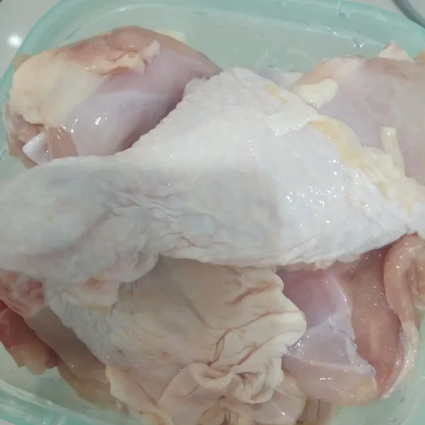 Potong ayam sesuai selera