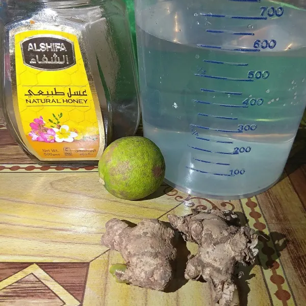 Siapkan semua bahan.