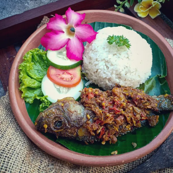 Mujair nyatnyat siap untuk disajikan dan disantap