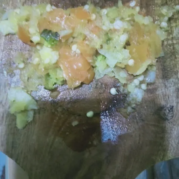 Ulek bawang putih dan cabai