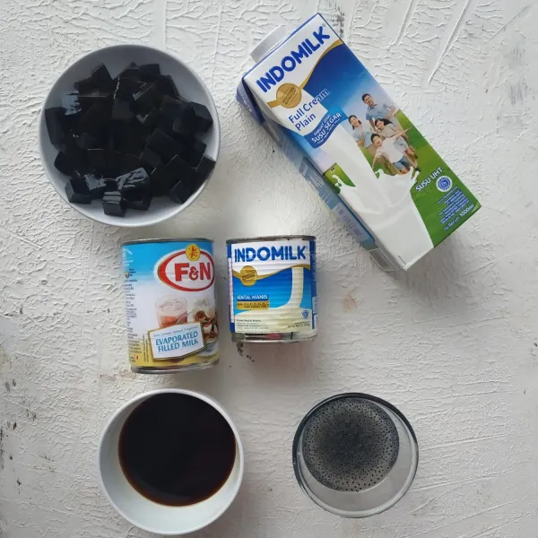 Siapkan bahan yang akan diolah.