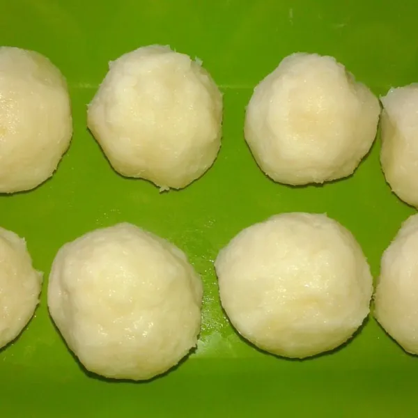 Bentuk tape bulat bulat atau sesuai selera.