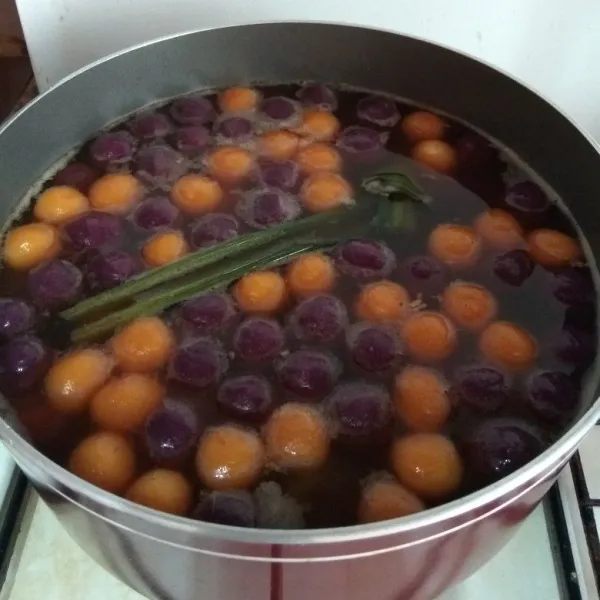 Masak hingga ubi mengapung.