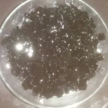 Potong cincau kotak-kotak kecil, sisihkan.