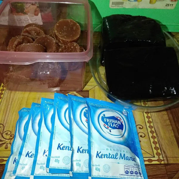 Siapkan semua bahan.