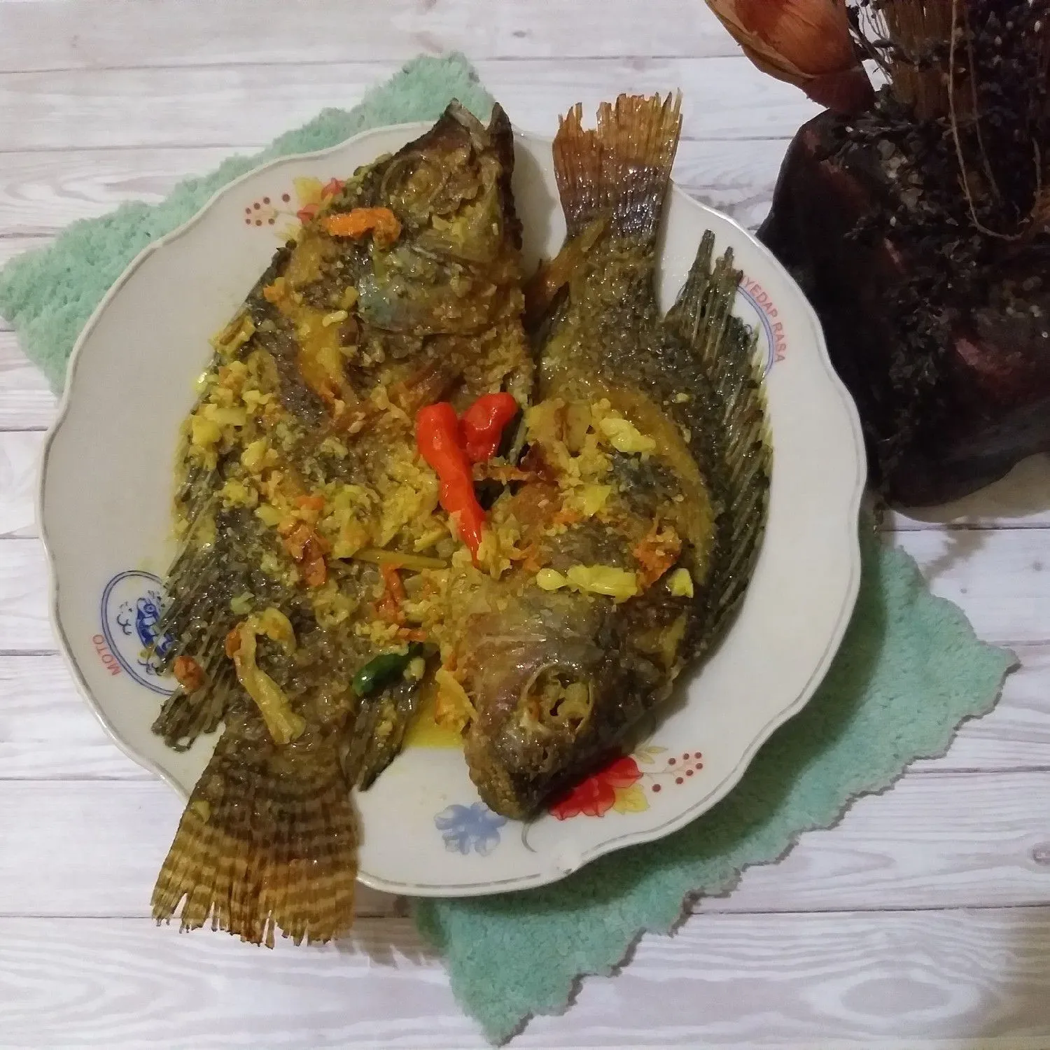 Pesmol Ikan Nila