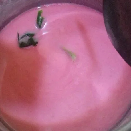 Rebus diatas api sedang kecil.