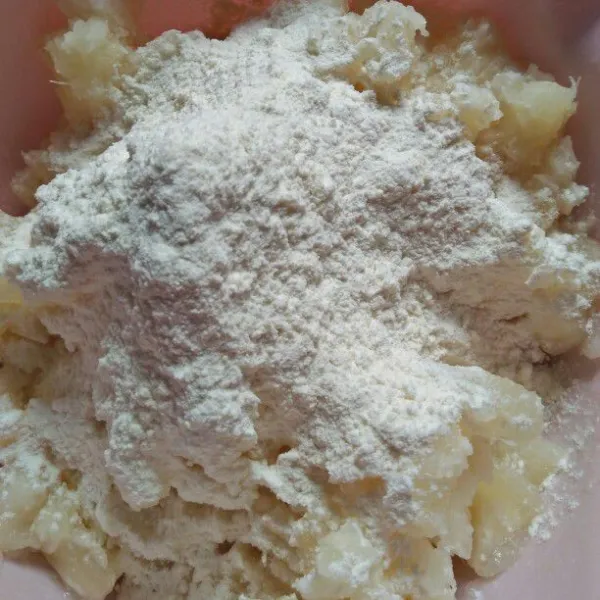 Tambahkan tepung bumbu serba guna.