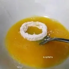 Lalu lumuri dengan telur.