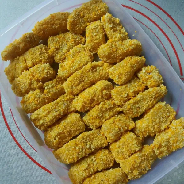 Simpan di freezer sampai wantunya nanti digoreng.
