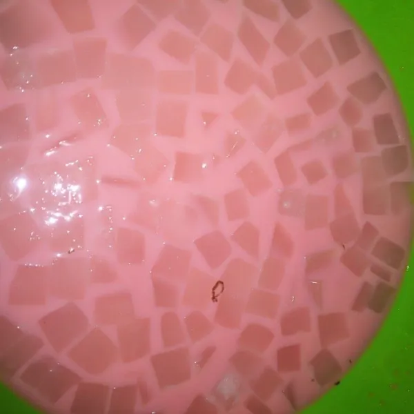 Masukkan semua jelly.