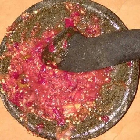 Ini bumbu yang sudah halus.