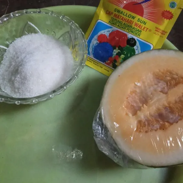 Siapkan semua bahan.