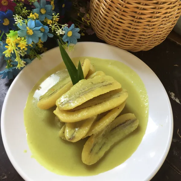 Pindahkan ke wadah saji. Siap disantap saat berbuka.