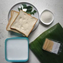 Bongko Roti Siapkan bahan yang akan diolah.