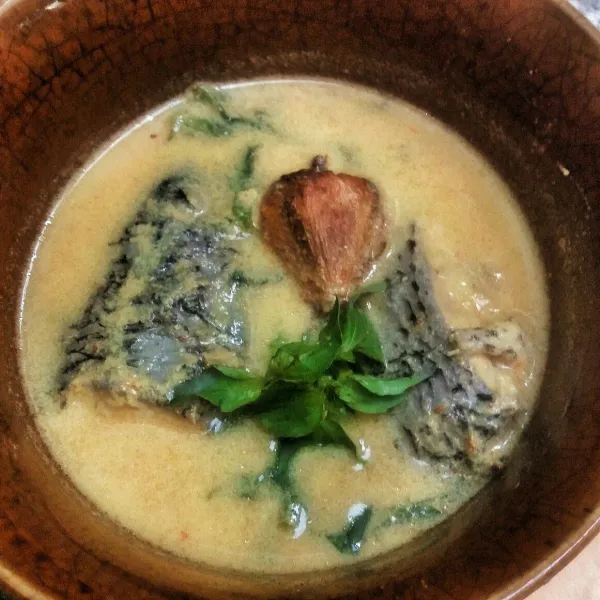 Gulai lemak ikan nila siap untuk disajikan.