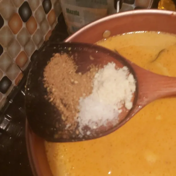 Bumbui dengan 1sdt garam, 1sdt lada, 1sdt penyedap rasa