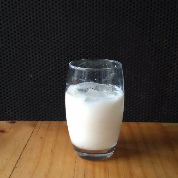 Biji selasih secukupnya.