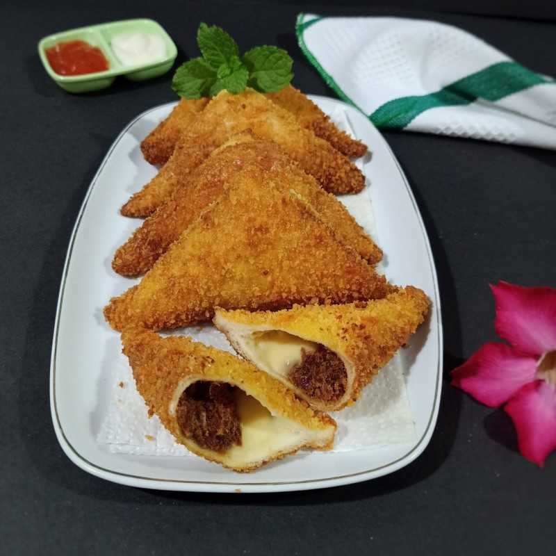 Resep Roti Goreng Isi Abon Keju #JagoMasakMinggu10 dari Nauzaery ShaQuilla | Yummy.co.id