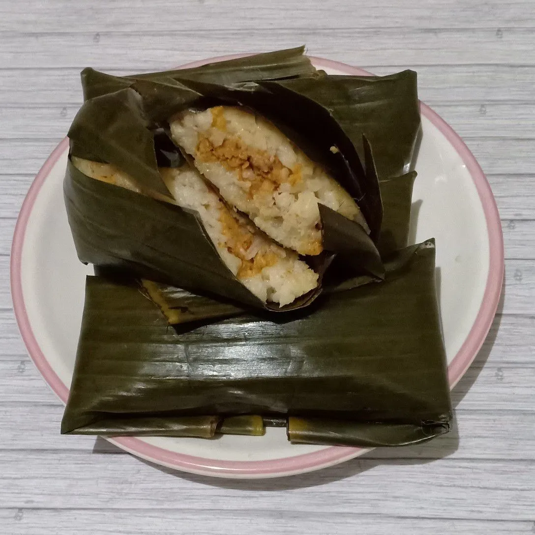 Lontong Isi Oncom #JagoMasakMinggu10