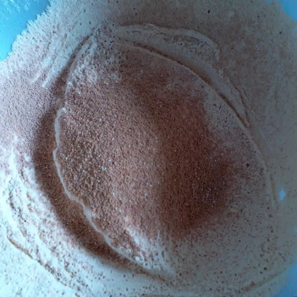 Ayak tepung premix.
