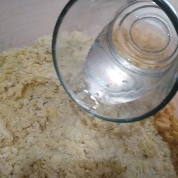 Step 3 Kue Bunga Manis