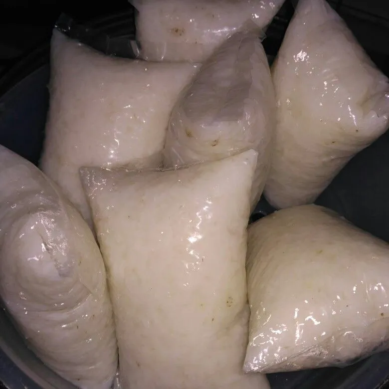 Step 5 Lontong Plastik Magicom