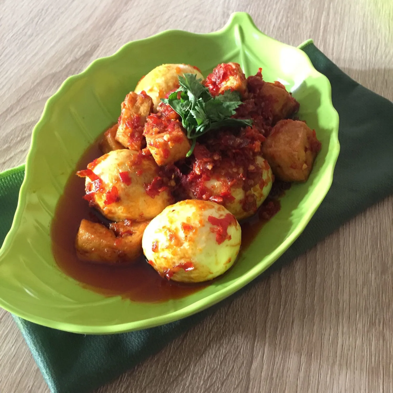 telor tahu balado