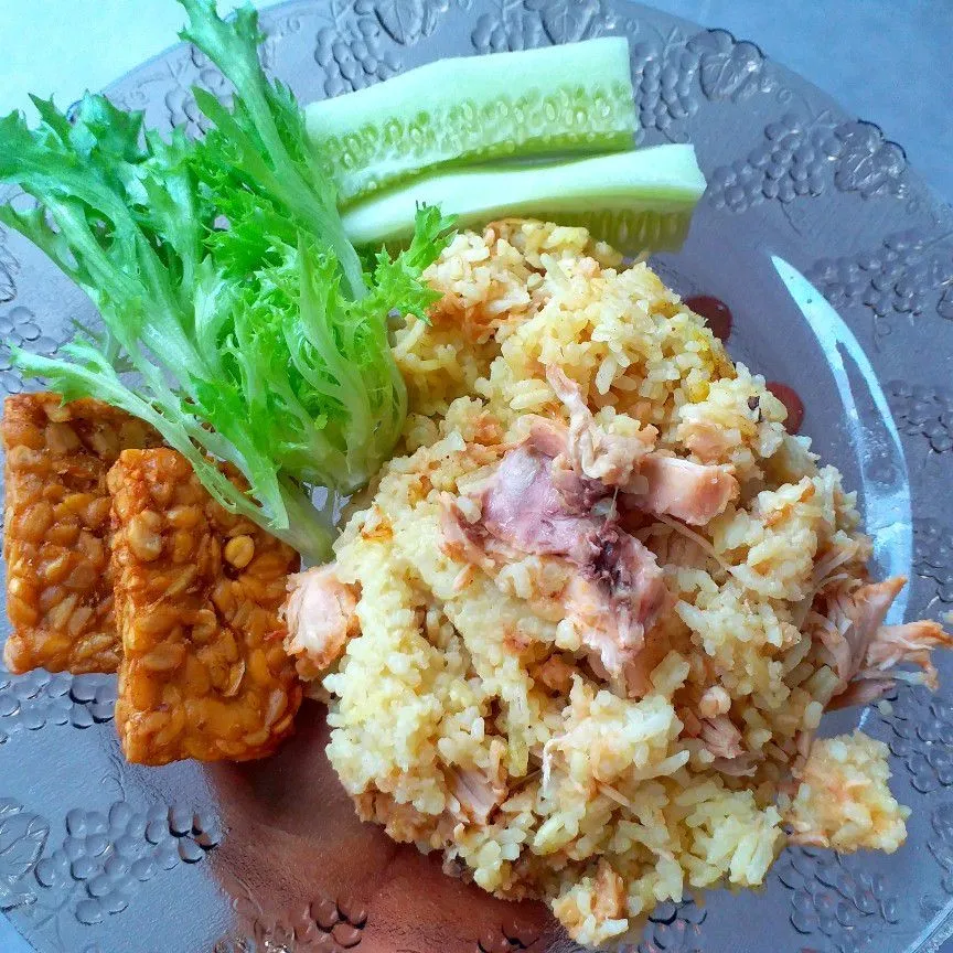 Nasi Kuning Ayam KFC