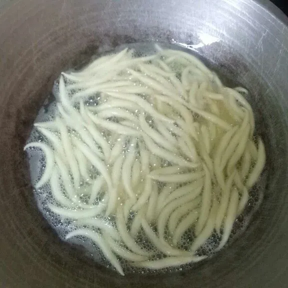 Masak hingga matang dan berubah warna.