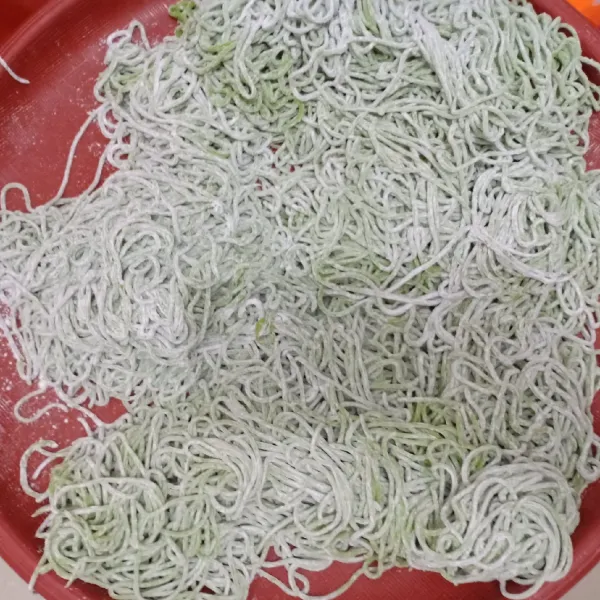 Pilih ukuran mie yang diinginkan