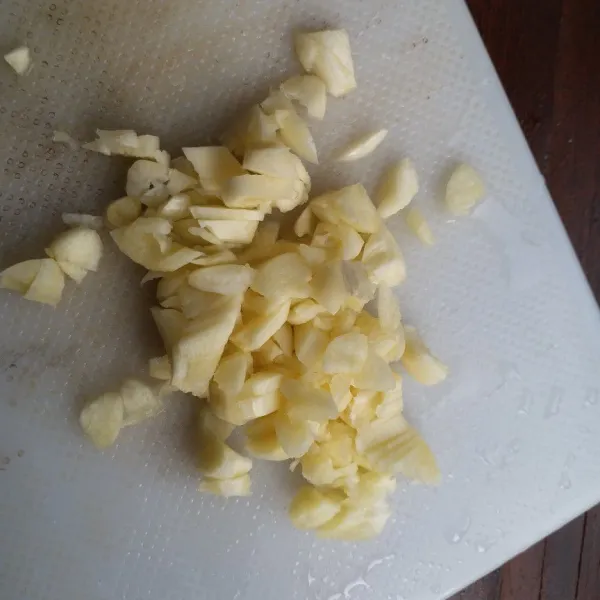Geprek cincang bawang putih