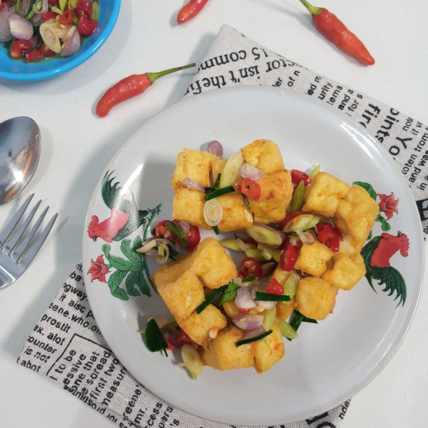 Tahu Domino Siram Sambal Matah
