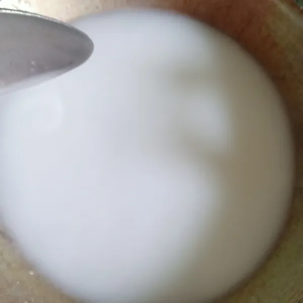 Masak semua bahan hingga mendidih, lalu matikan api.