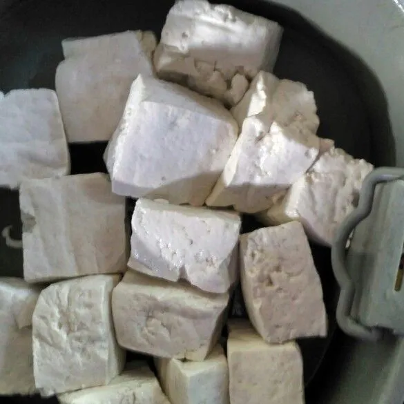 Siapkan tahu.